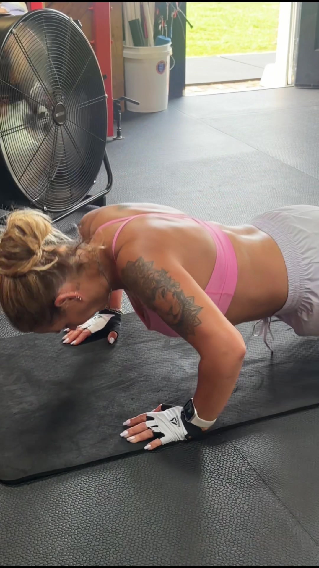 @Simplefitness_deia
