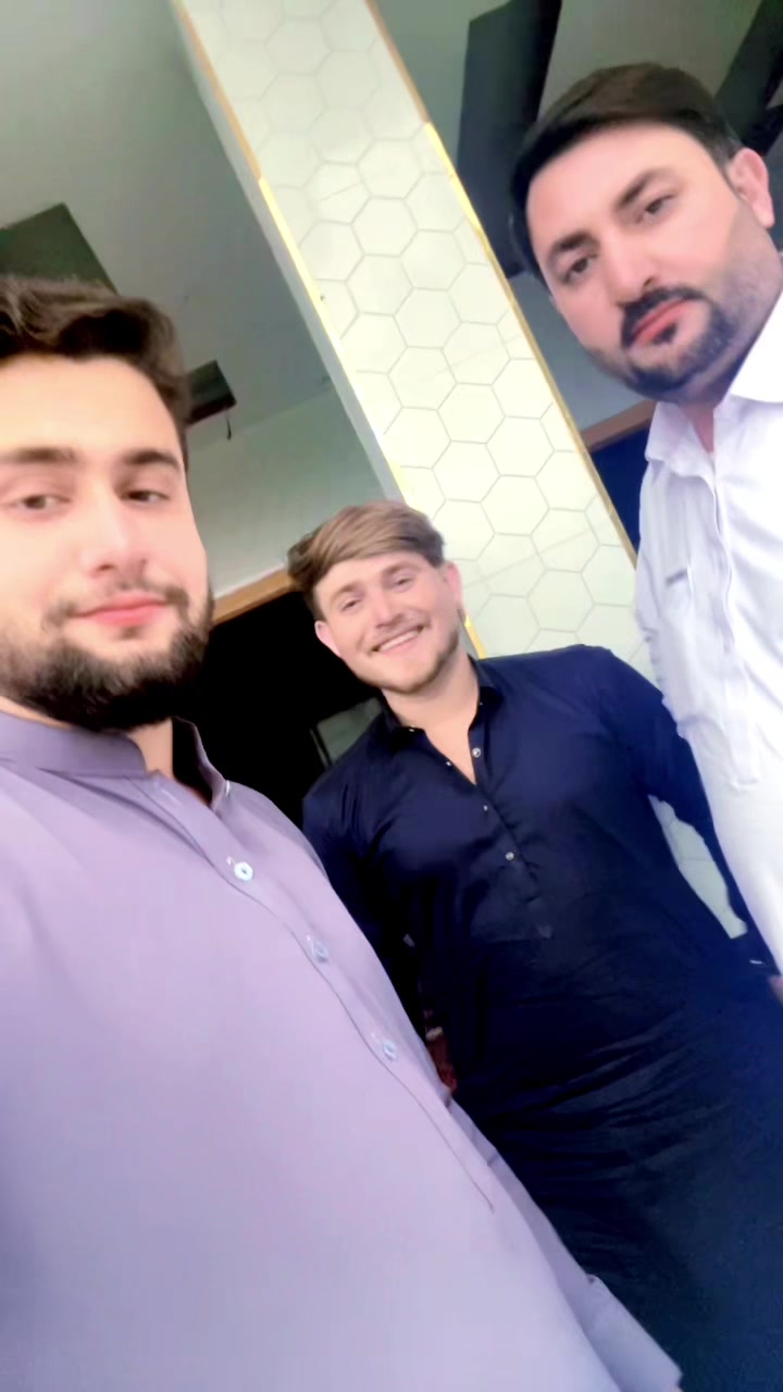 @عدنان خان یوسفزئ