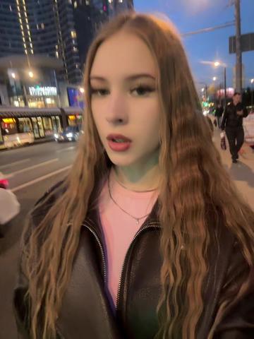 @violaa.axx