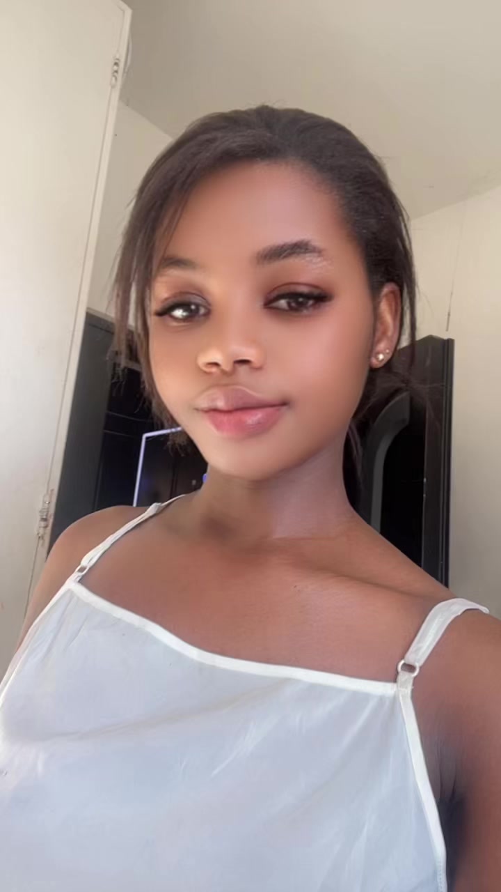 @Hawa🦋🇹🇿