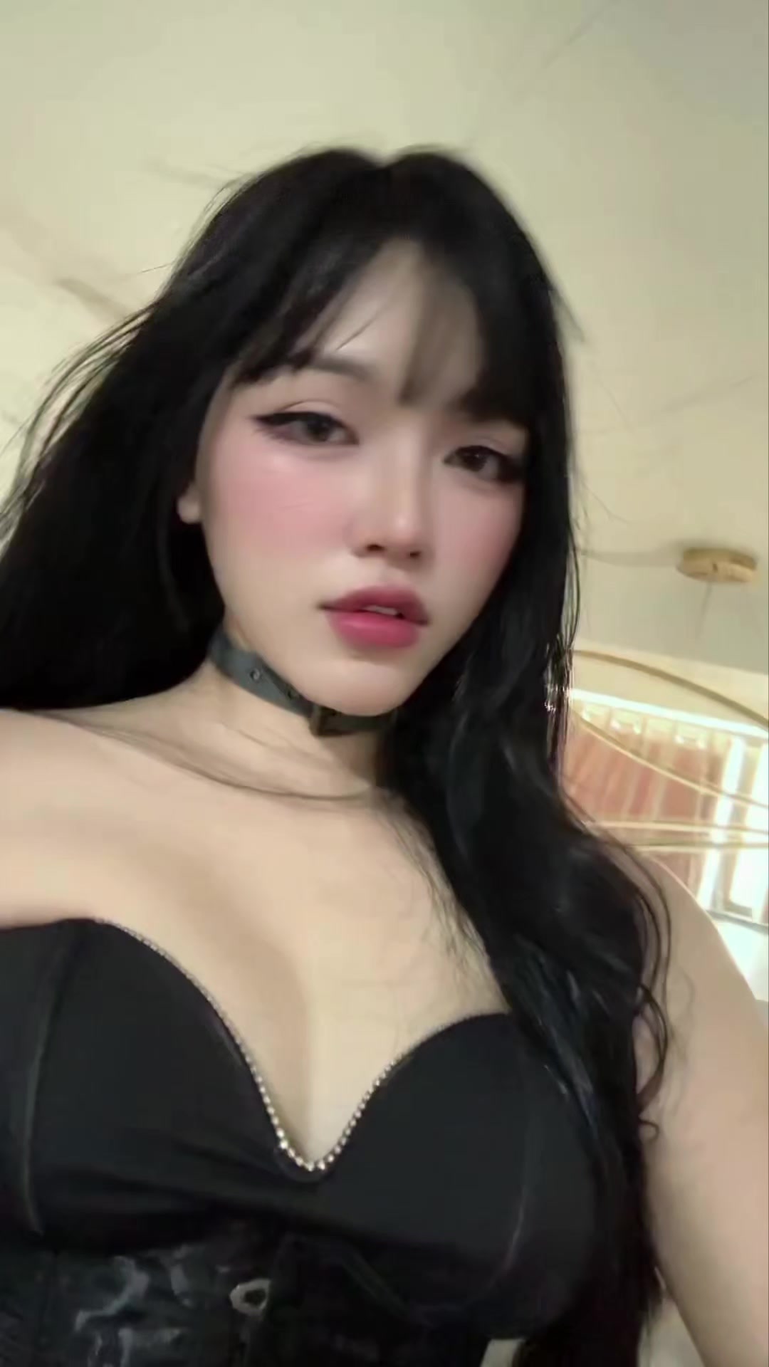 @We love Asian women.