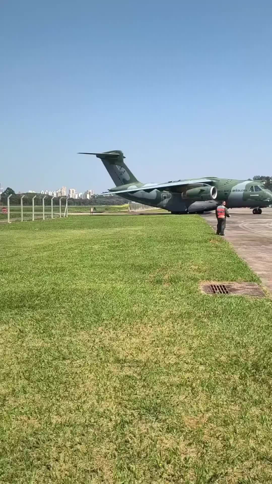 @MUNDO DE PERTO