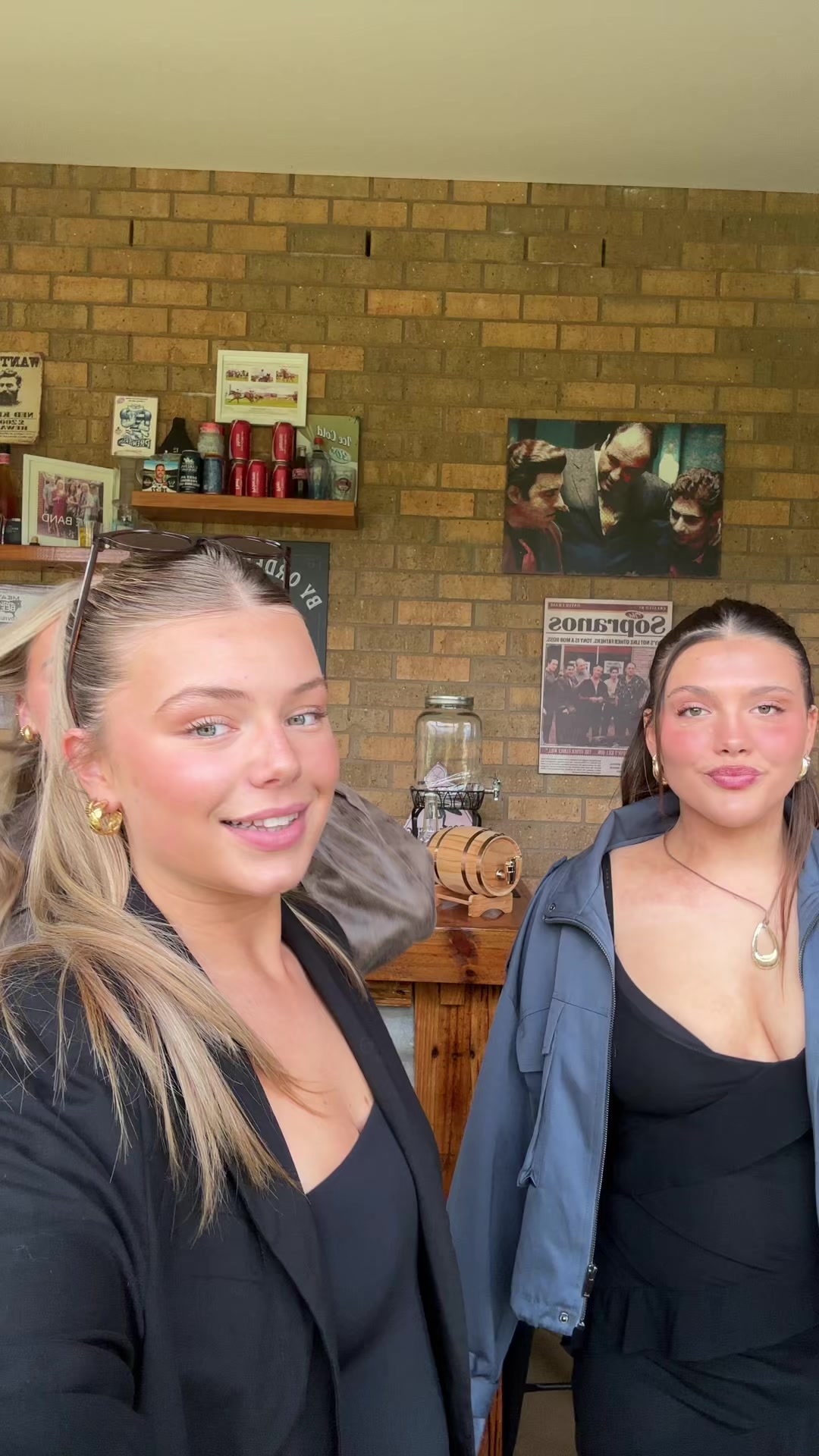 @Chloessecond
