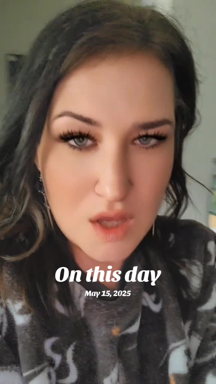 @✨️🔥🖤ThePhoenixHasRisen🖤🔥✨️