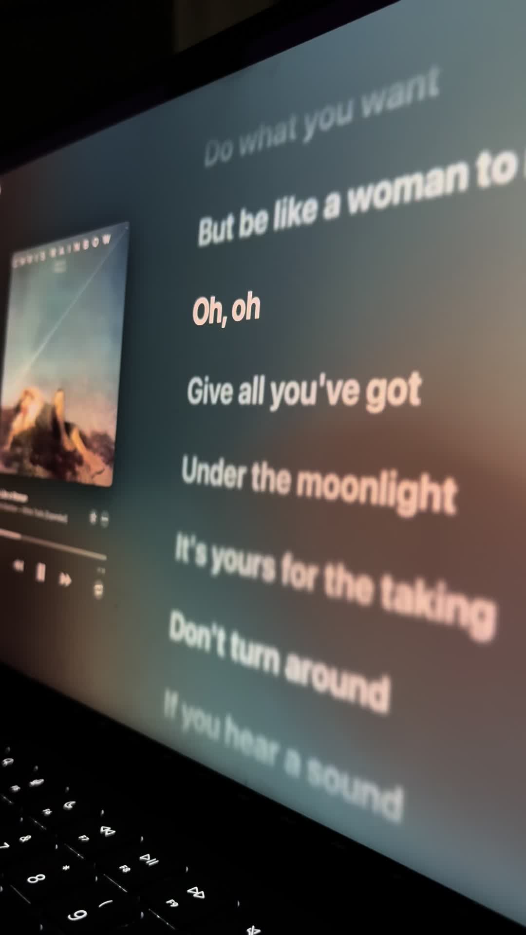 @️