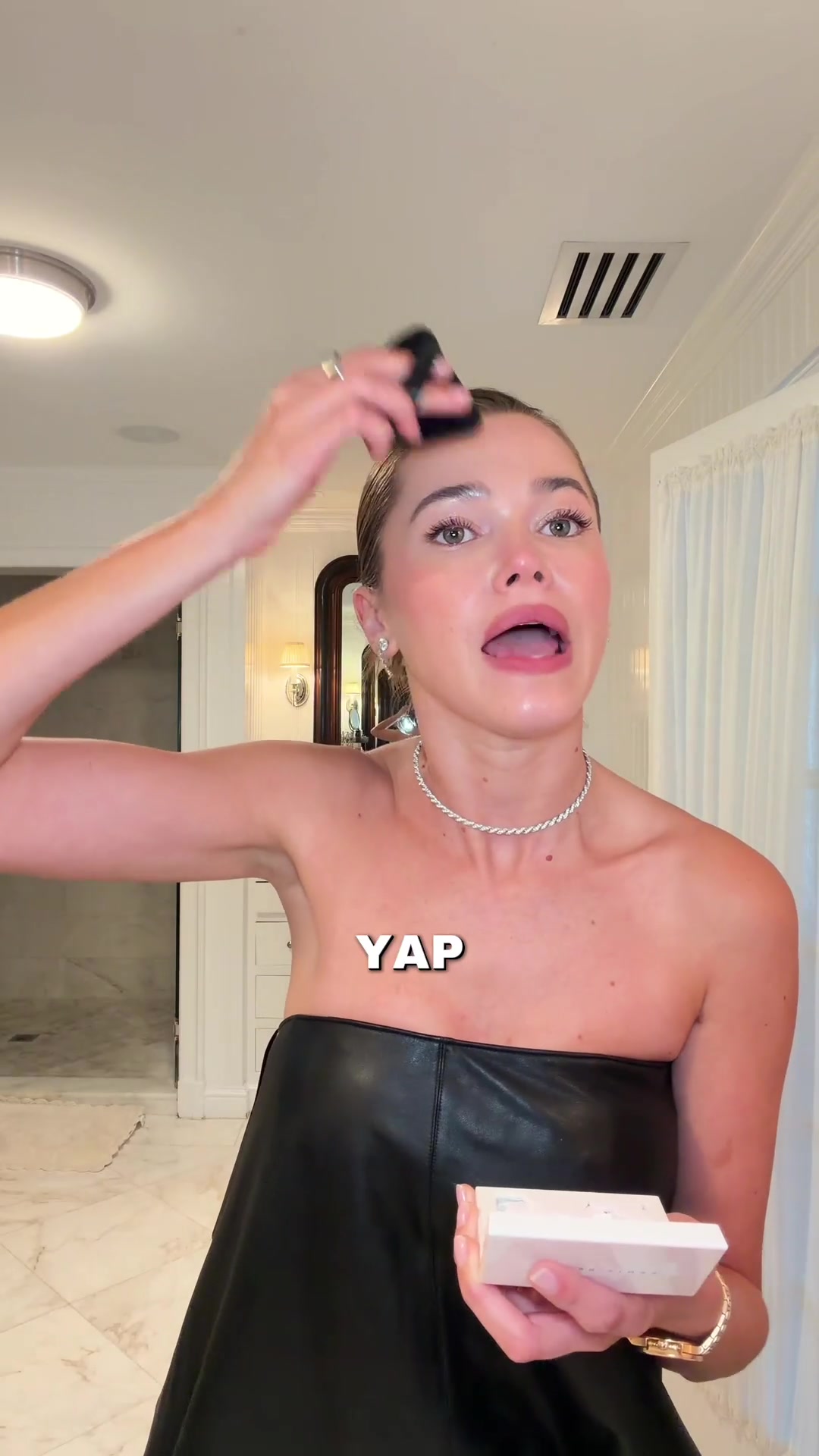 @valerialipovetsky