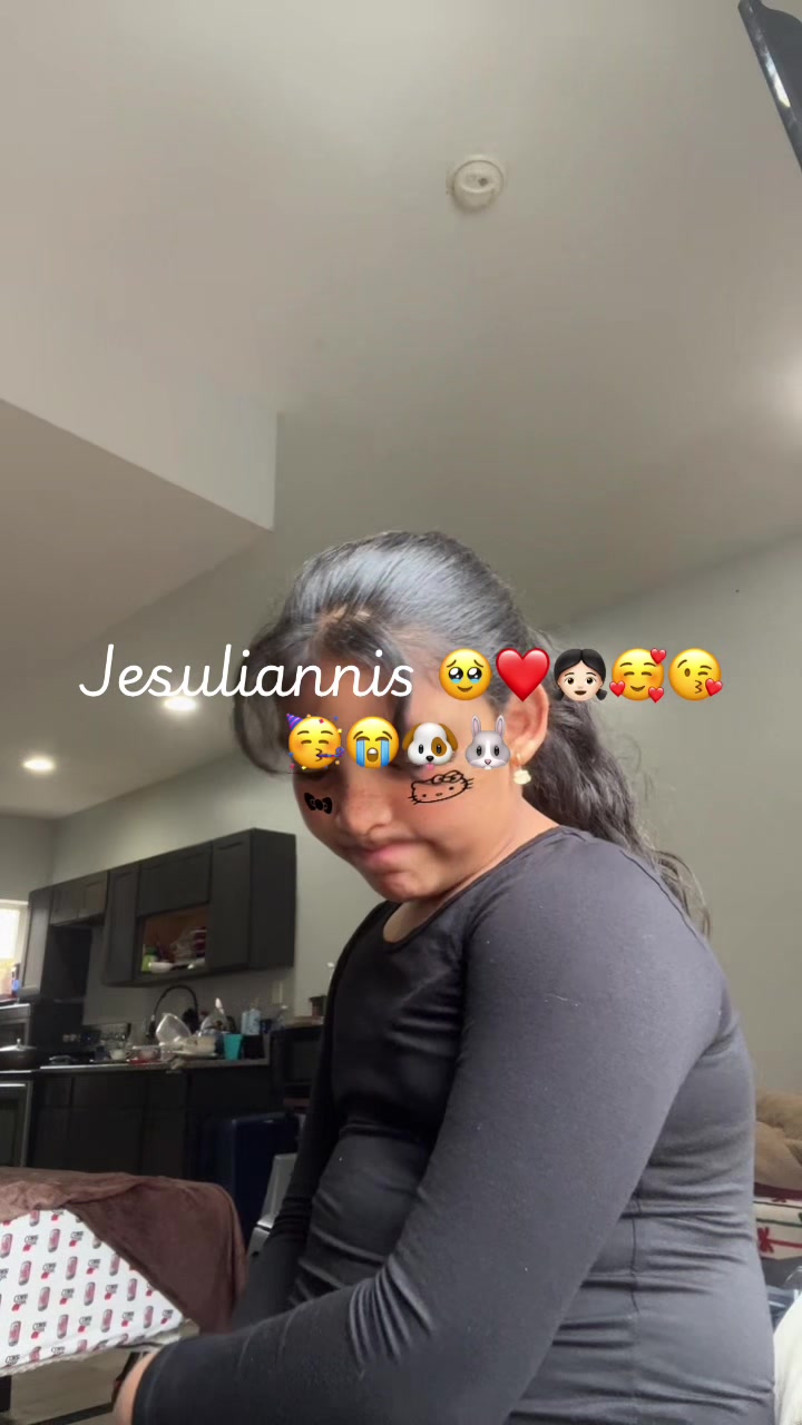 @jesuliannisR@