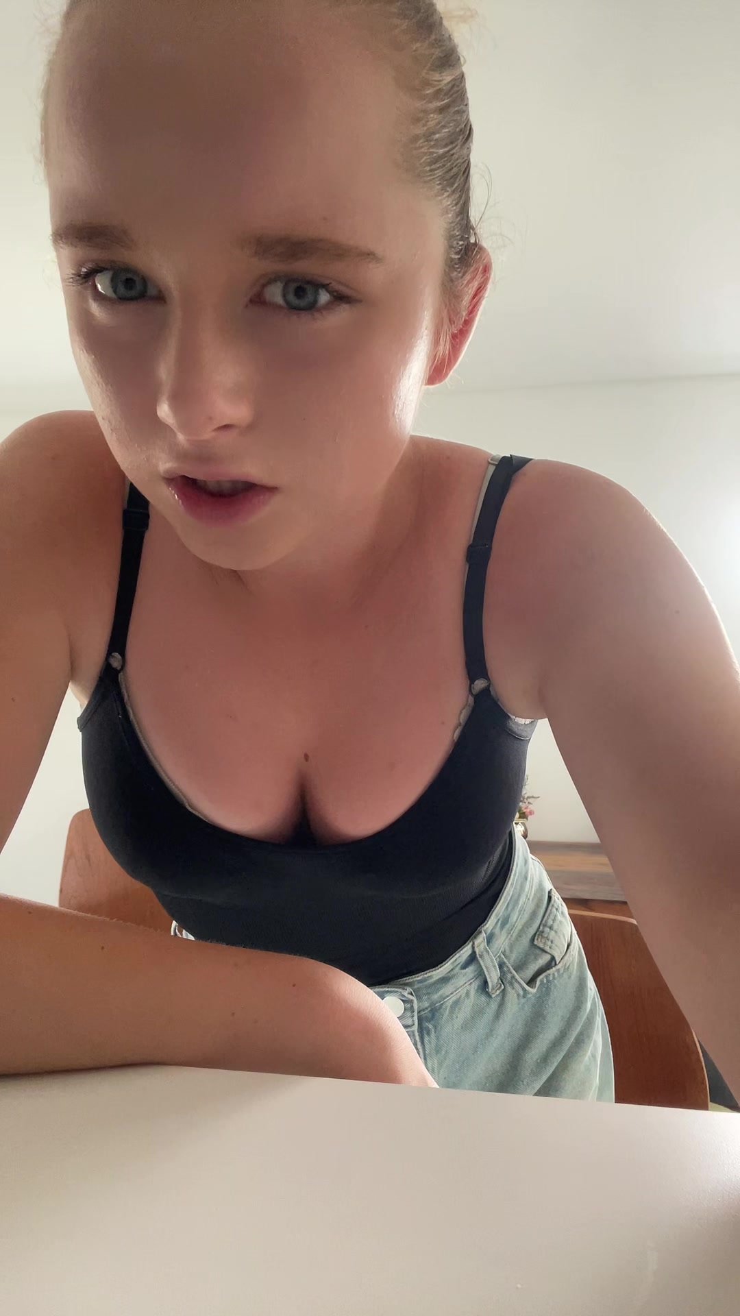 @briana_20002