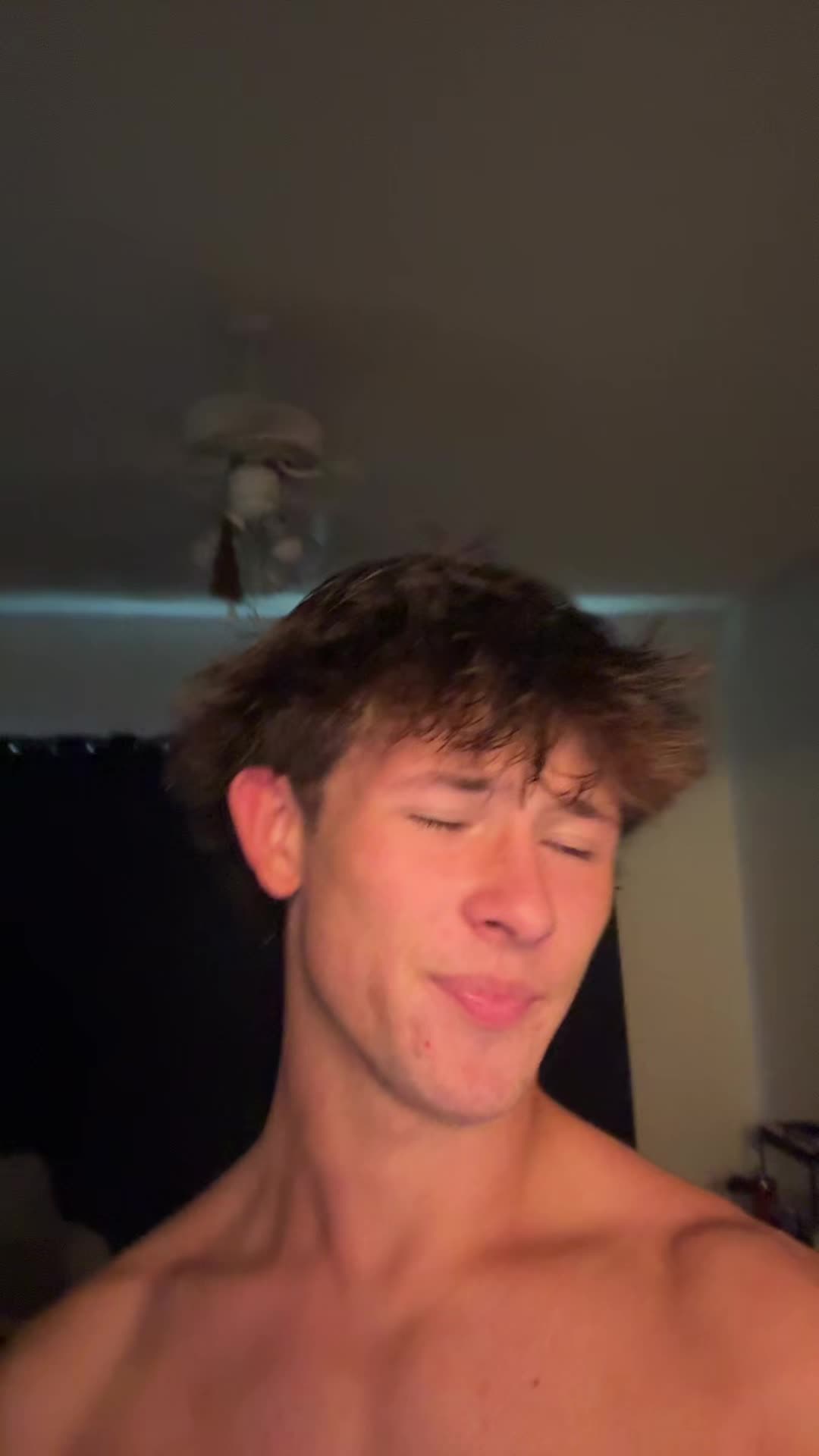 @Ty g