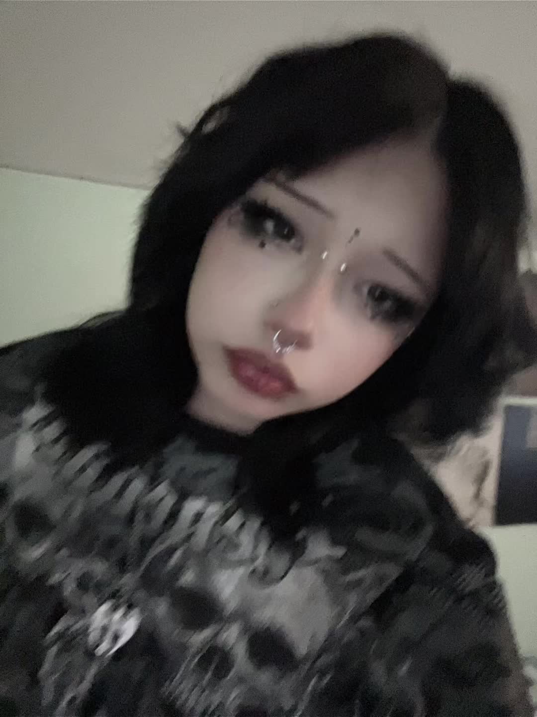 @❦