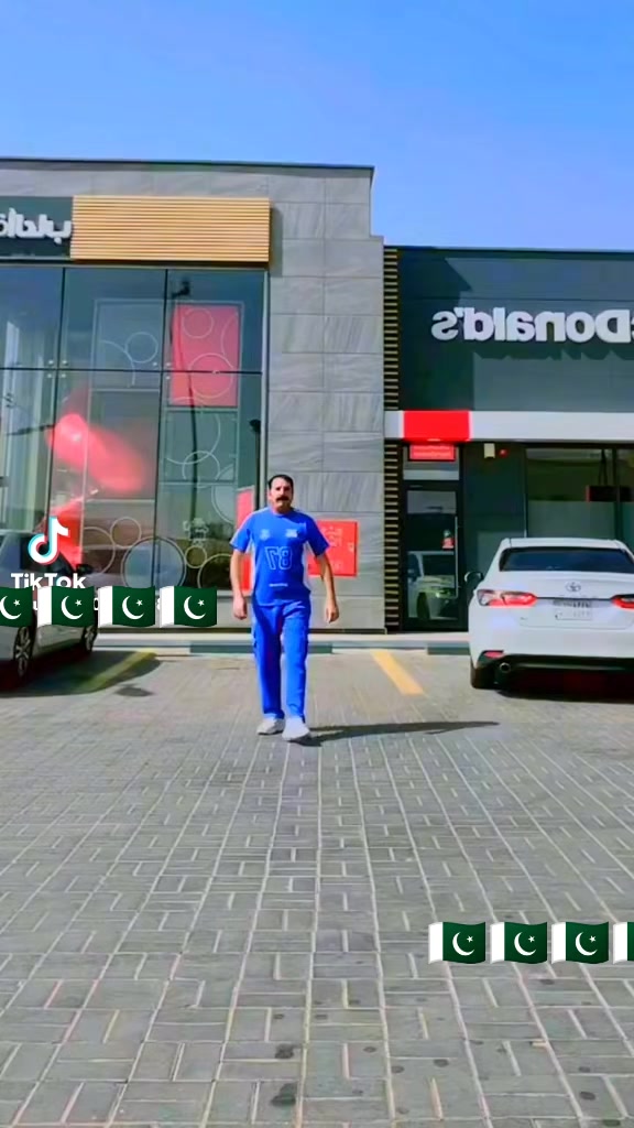@ONLY Pakistani Daddy👍