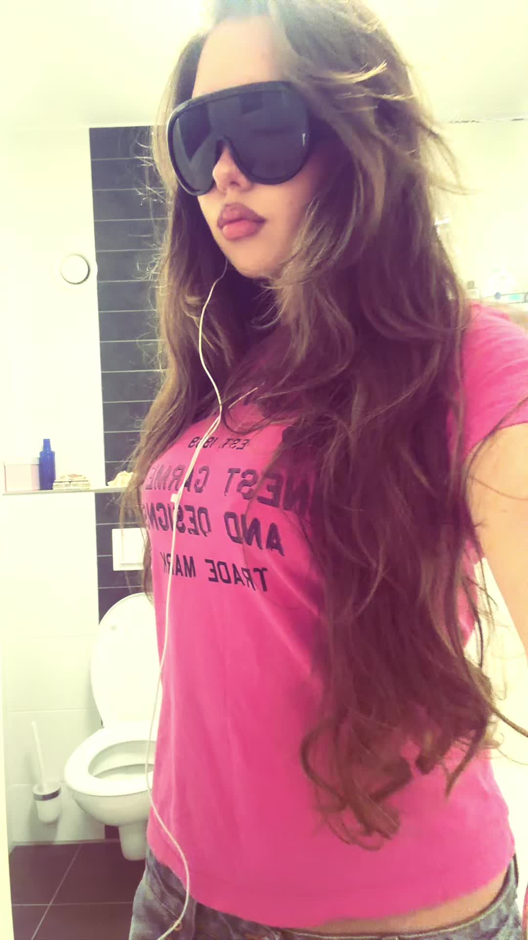 @adelinaballerina