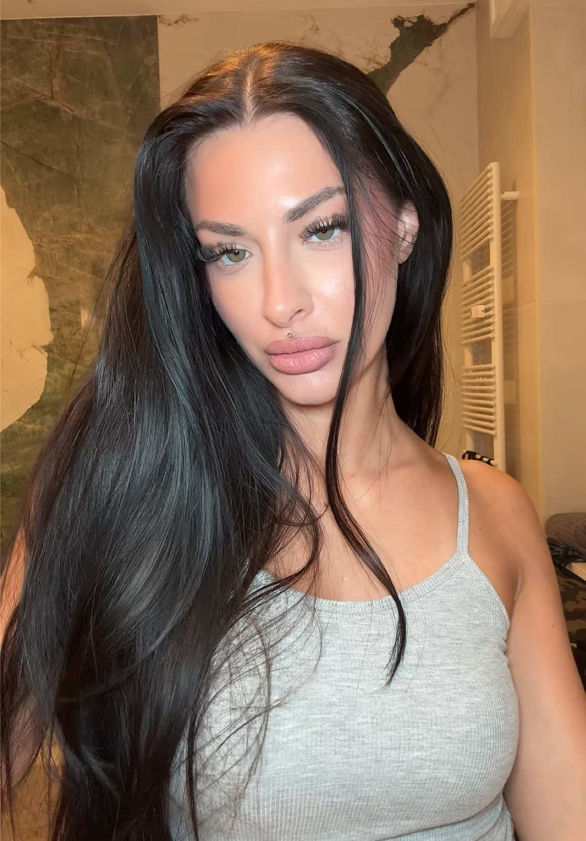 @ROBERRYC