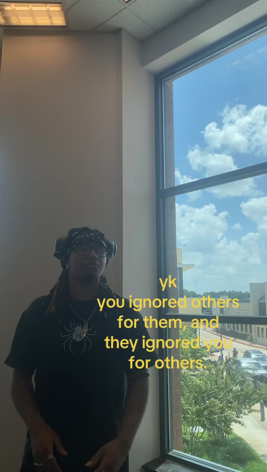 @whoz_twistann