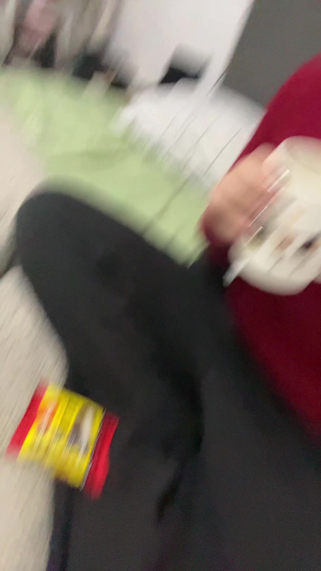@Val_
