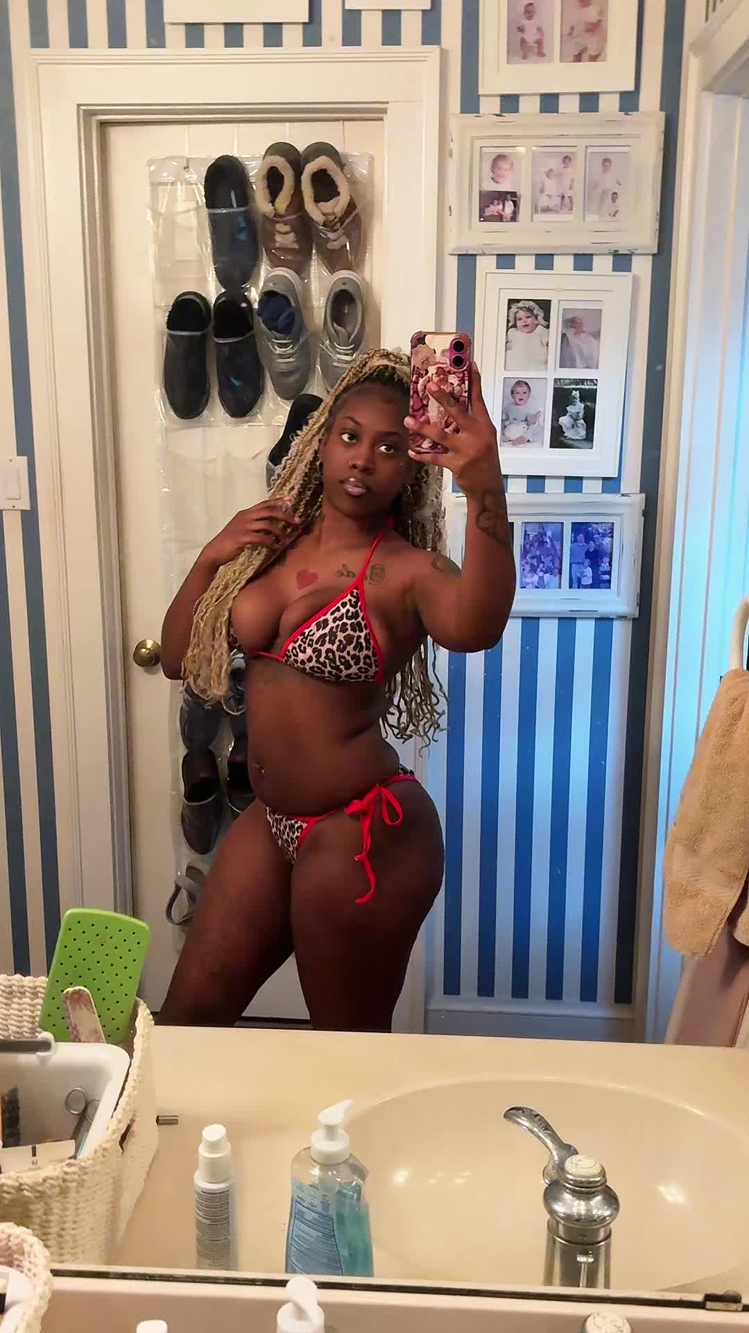 @mymy