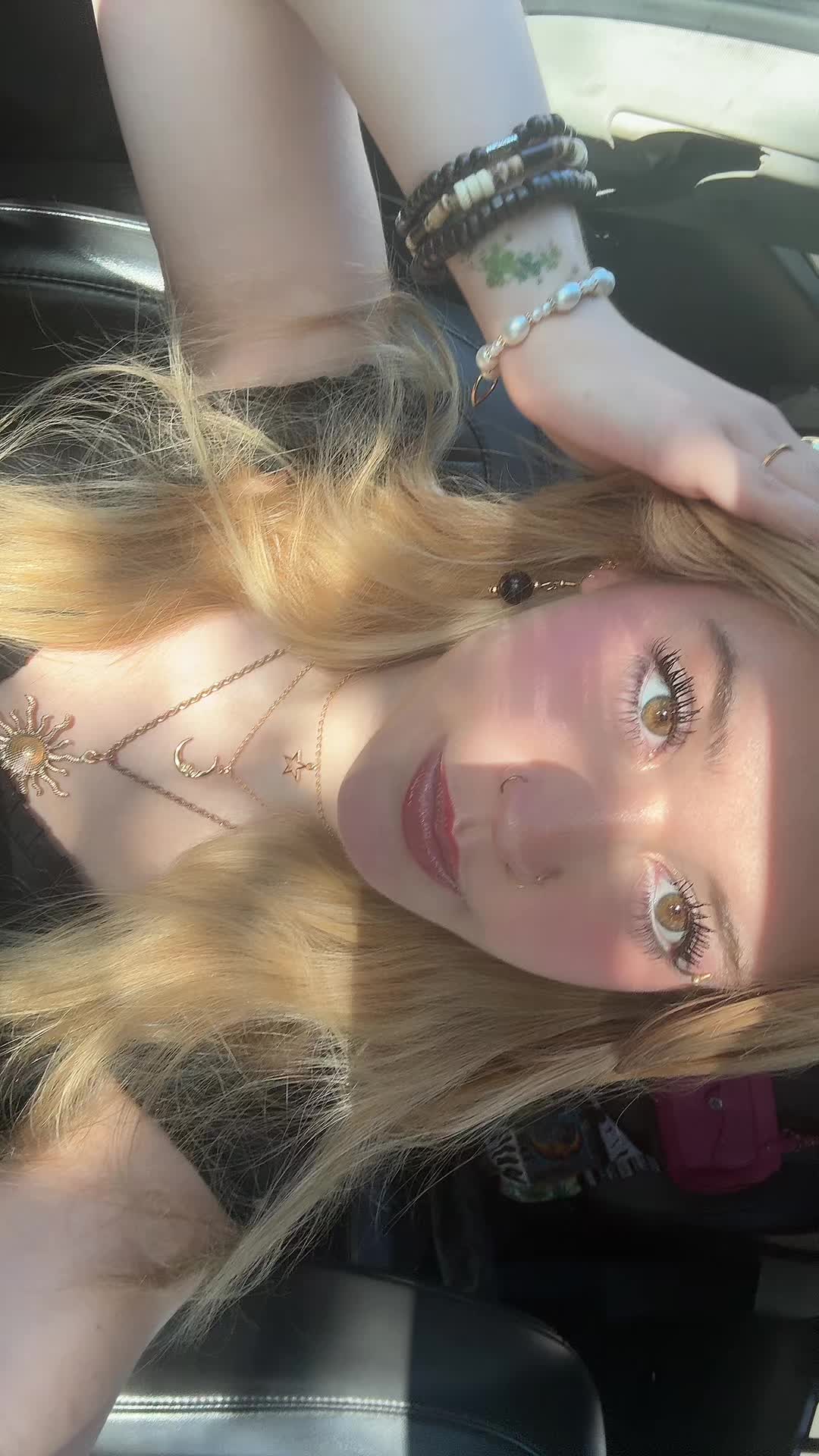 @☀️ɐʎǝɐɹ