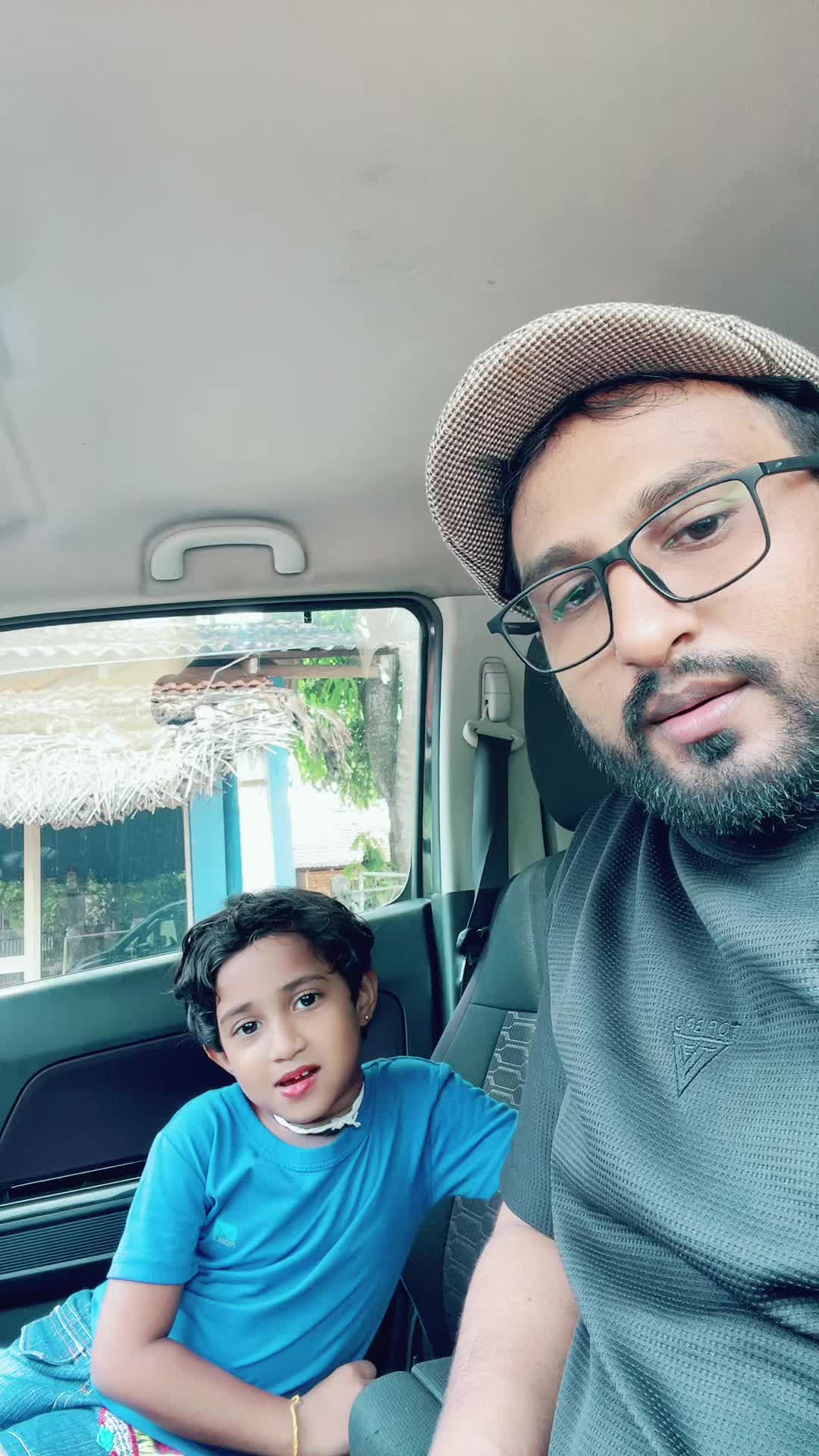 @Minu with sathsara 🌹🇱🇰👍