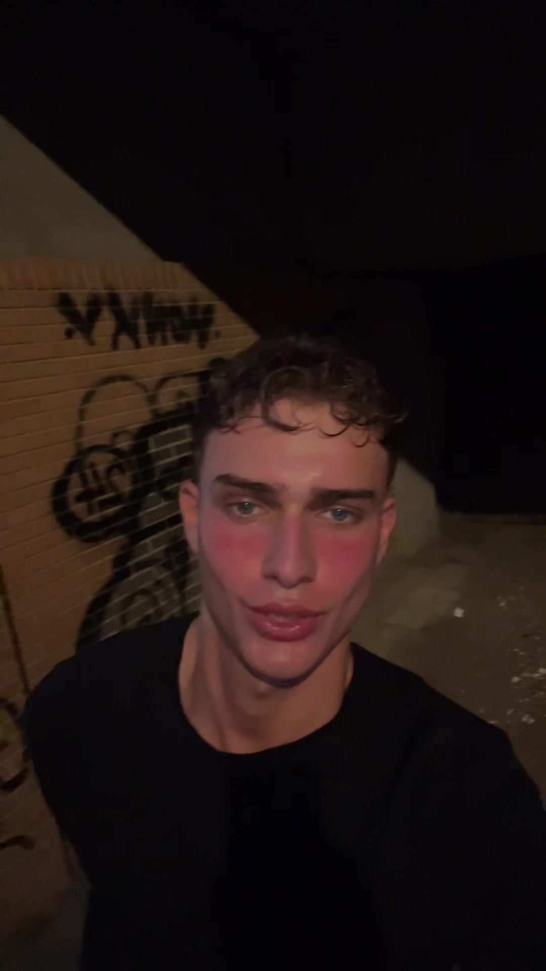 @𝕭𝖊𝖓𝖆𝖓