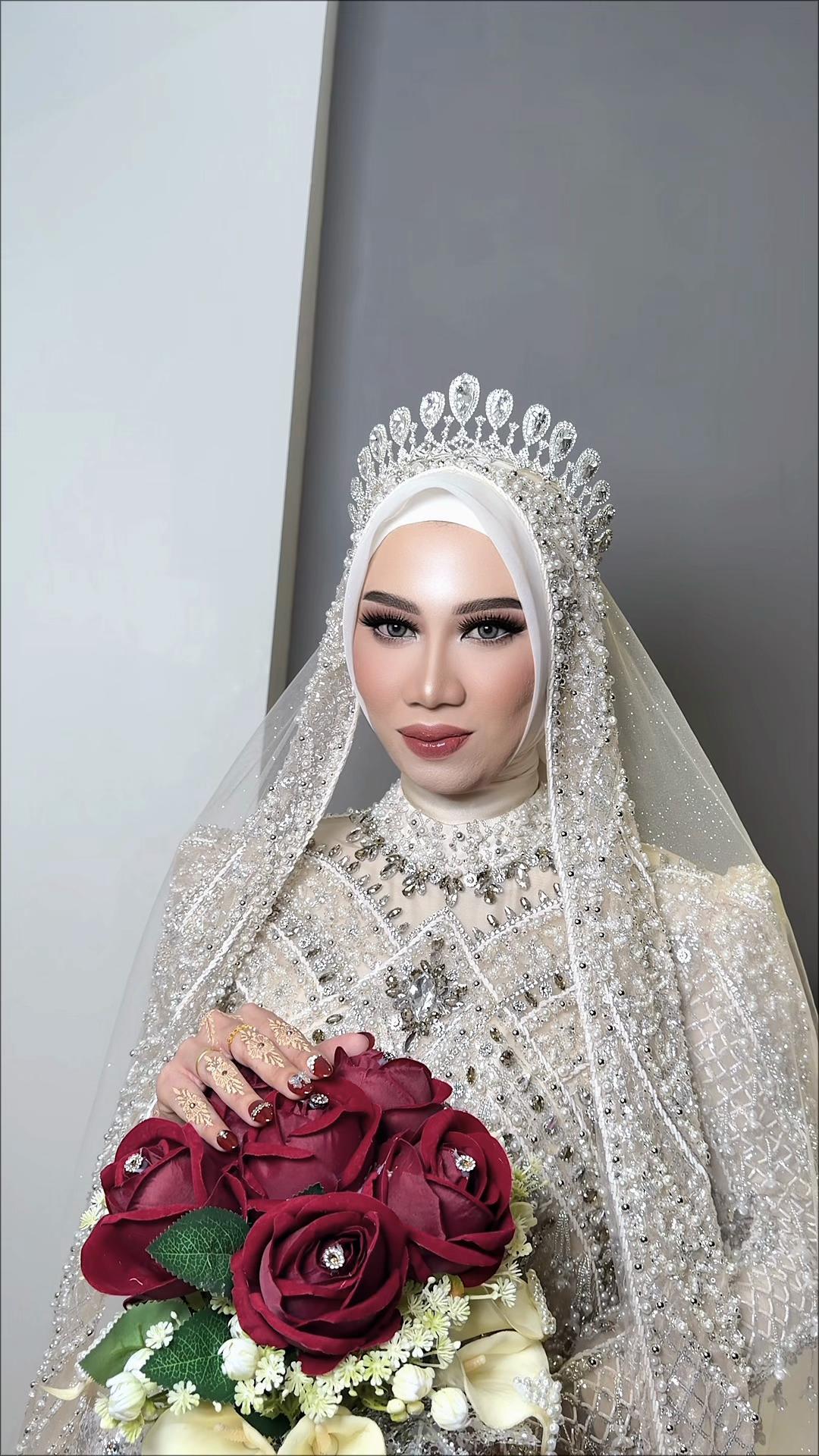 @DEBHY SALON & BRIDAL AMBON