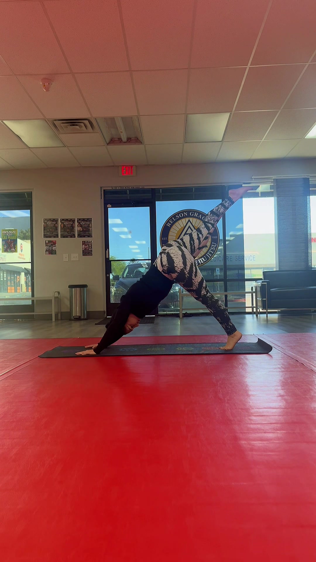 @MonicaBoo | movement