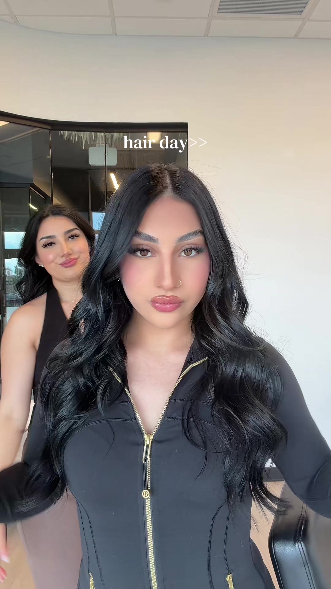 @Kas | Denver Hairstylist