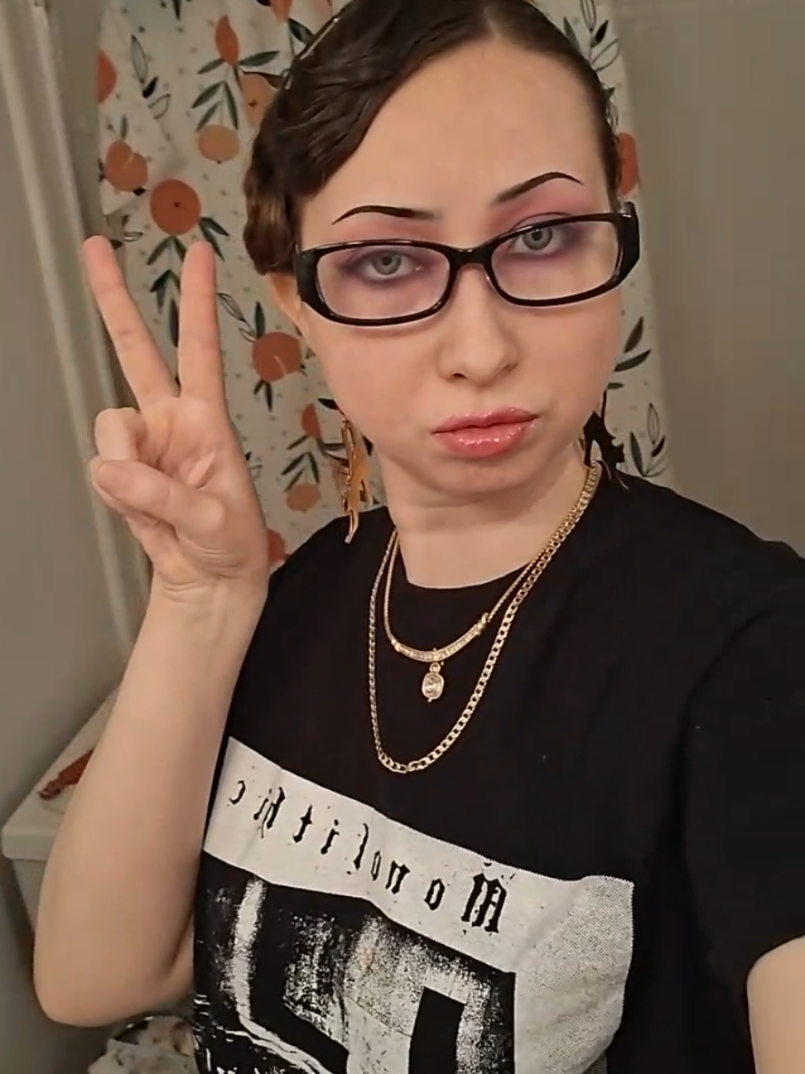 @Goth Goddess