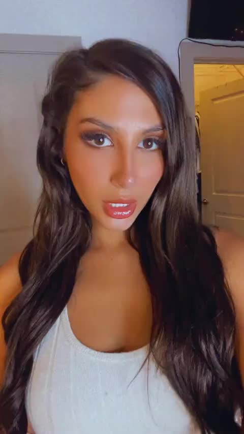 @Gianna Dior