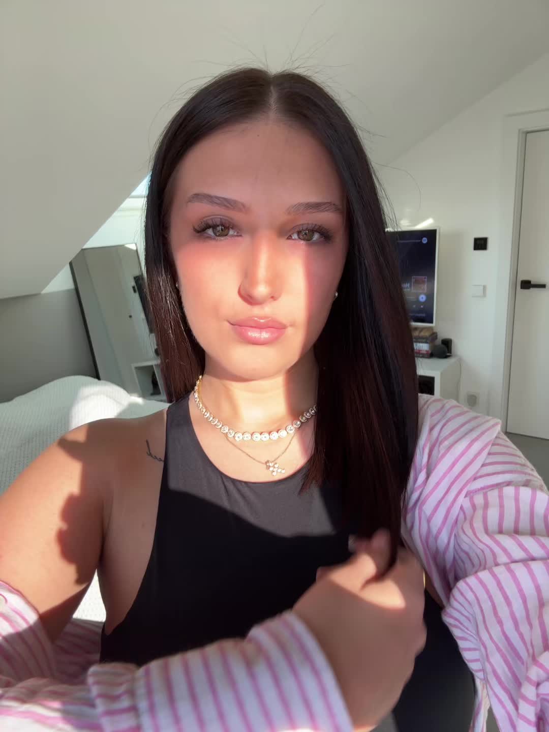 @elena