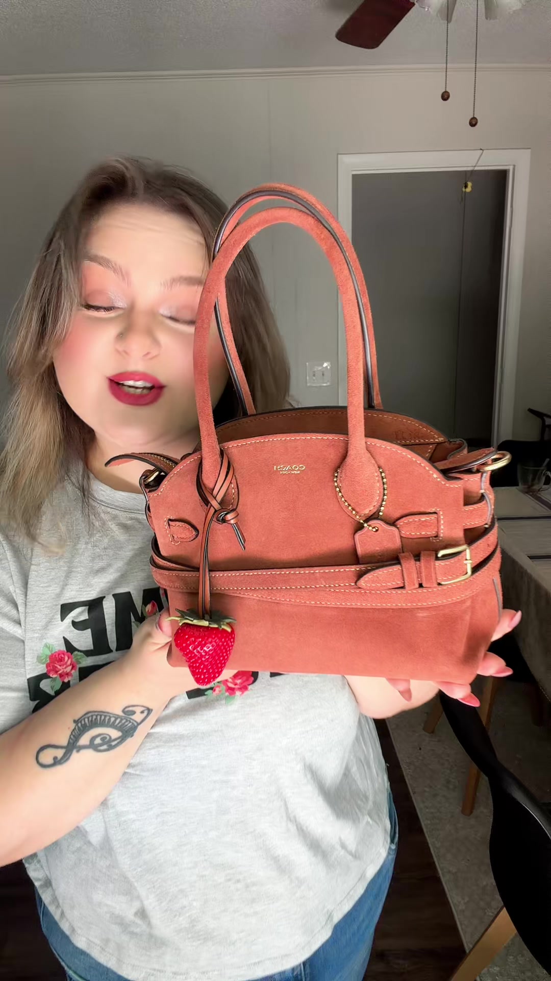 @EllaBrd