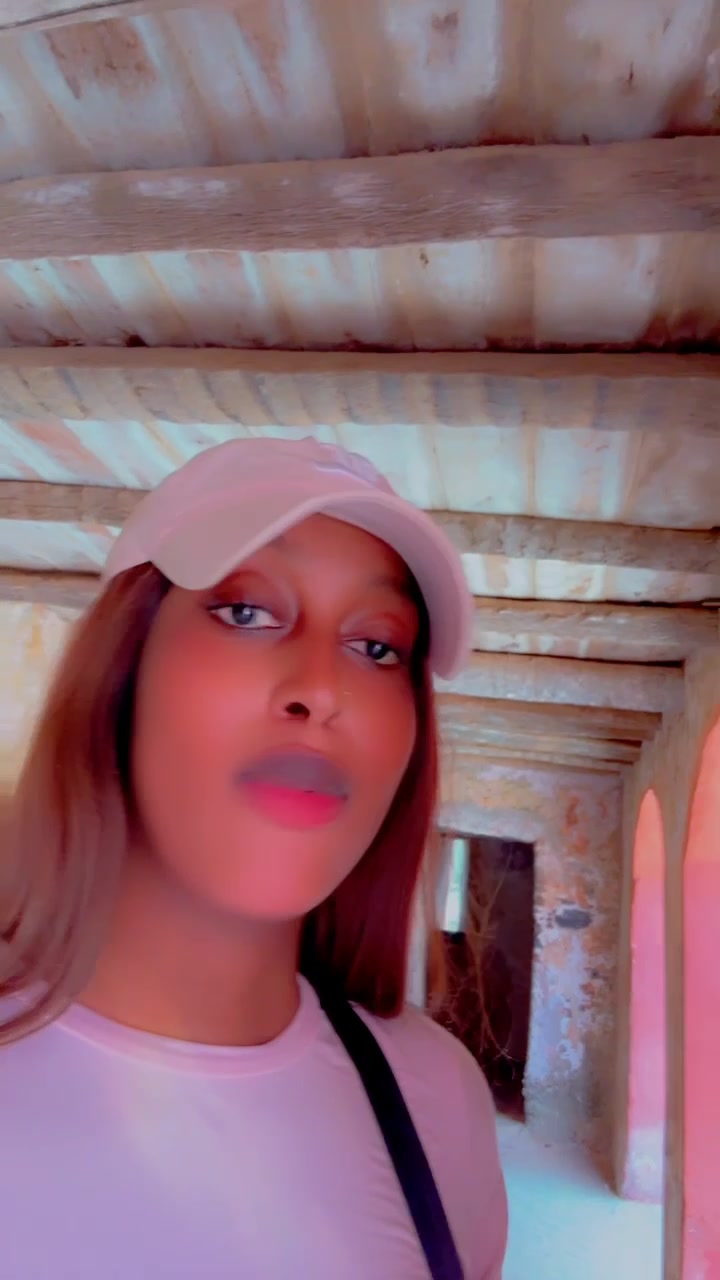 @Miss Gor&eacute;e 🏝️📍