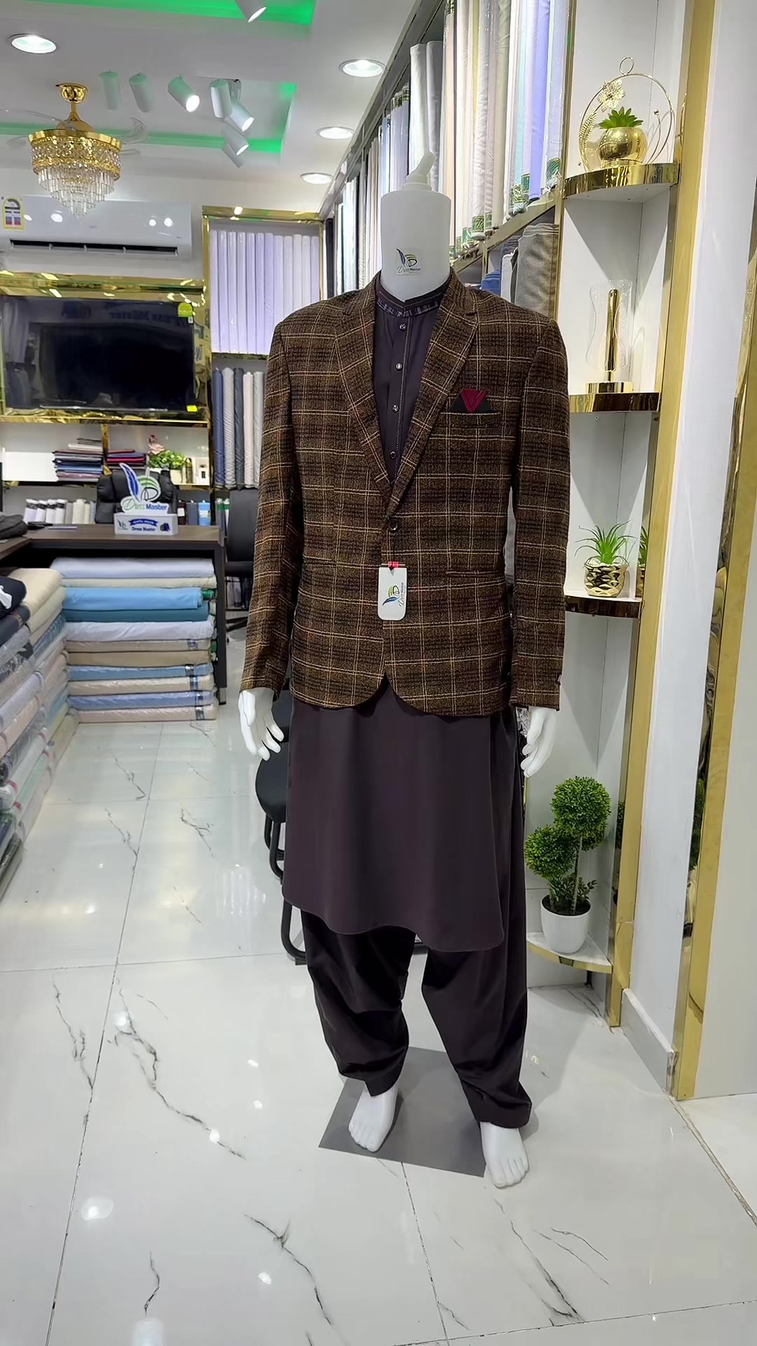 @Dress Master