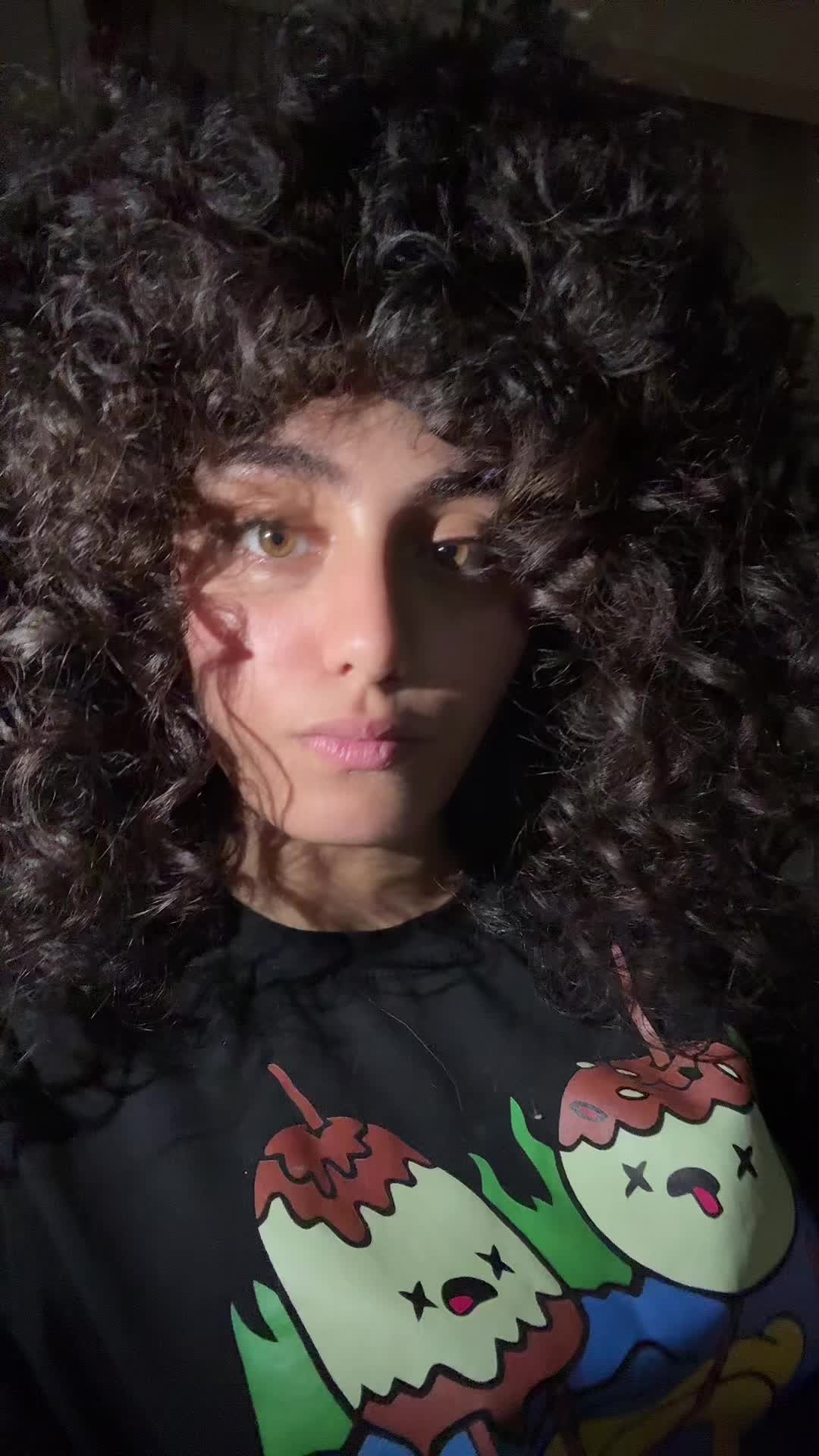 @آيمي بتتمشى