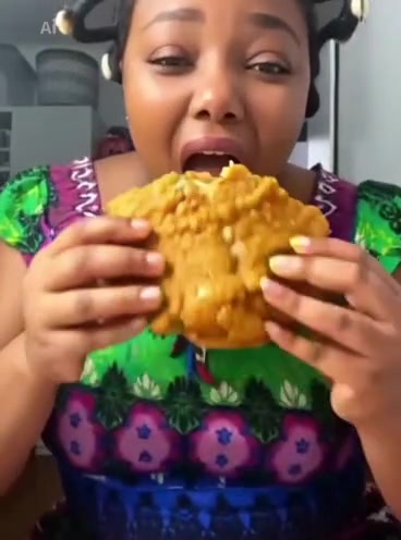 @chimène Ngoly