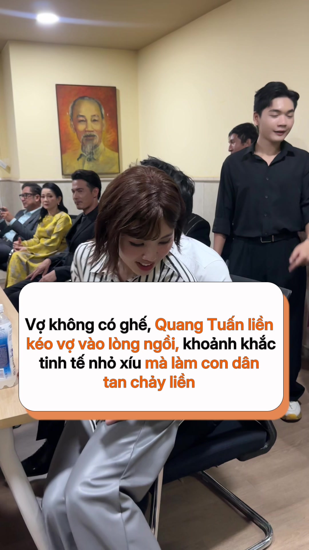 @H&oacute;ng Showbiz Việt