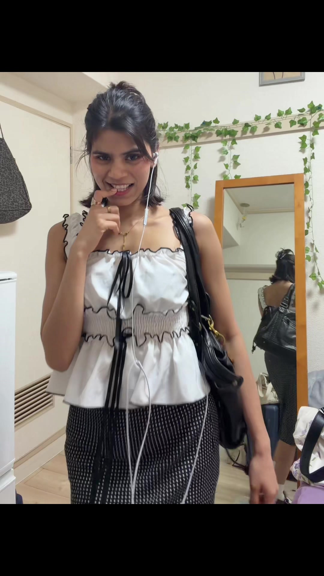 @๐๐๐
