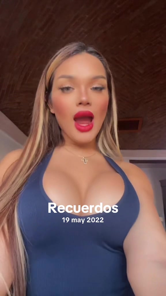 @Victoria Nicole