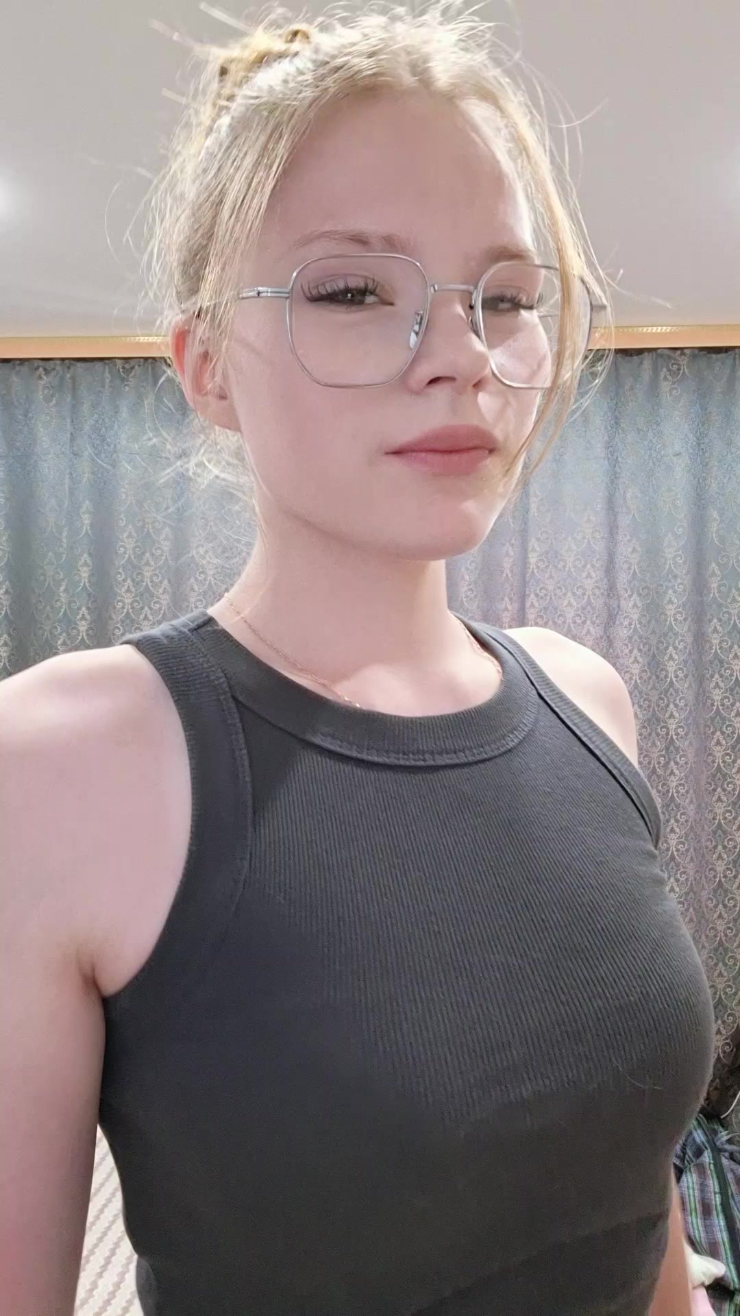 @✘
