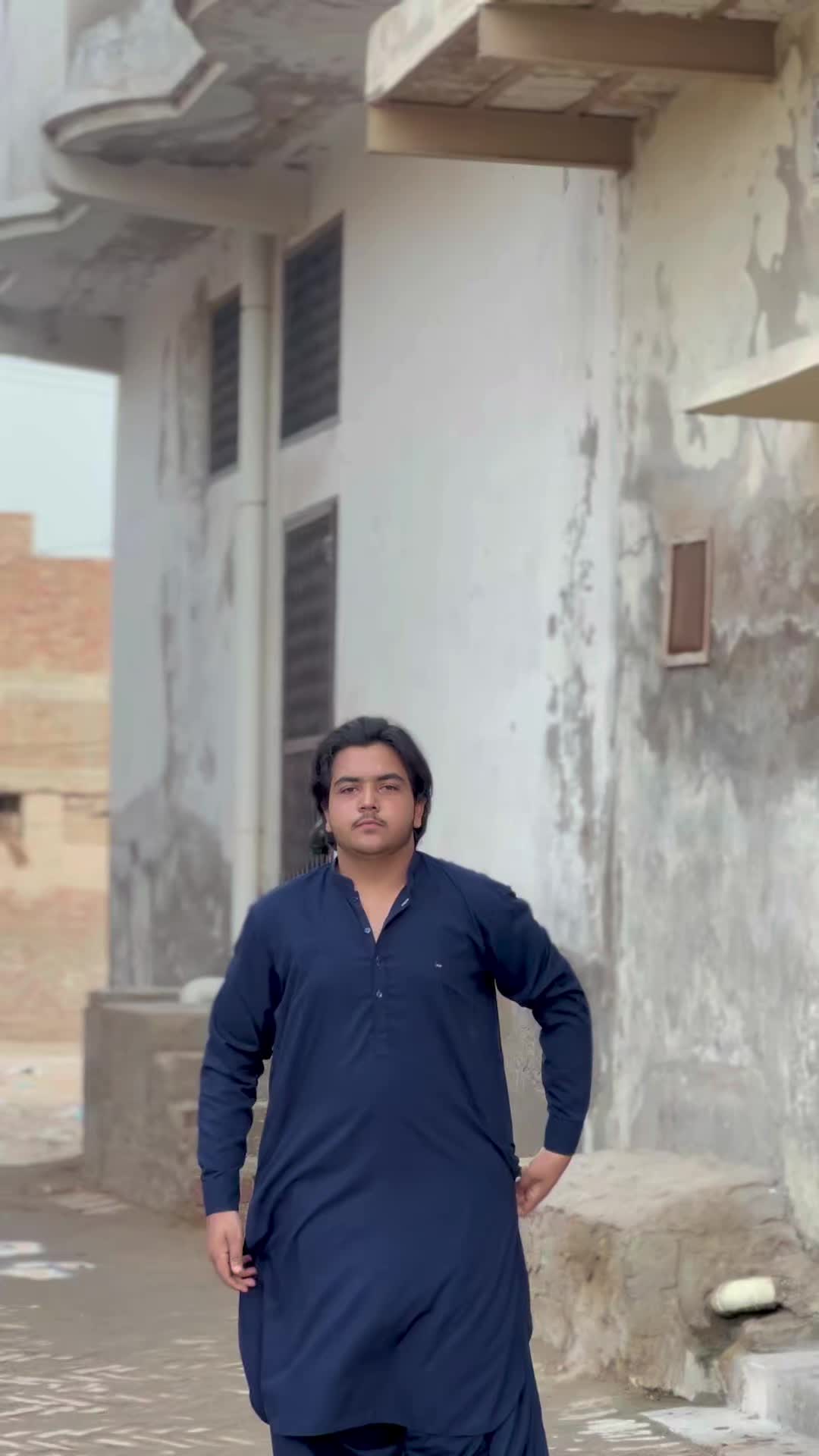 @MUZAMIL TAGAR