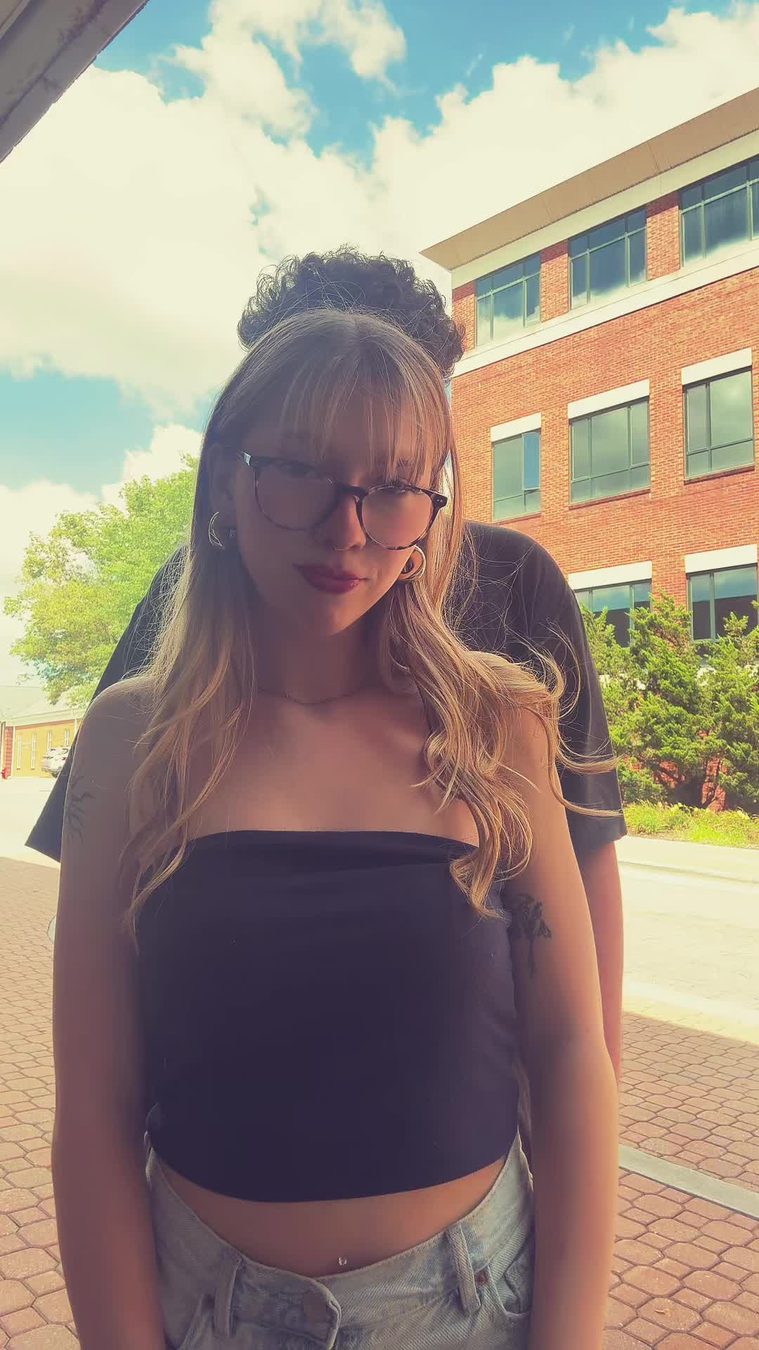 @abislay69