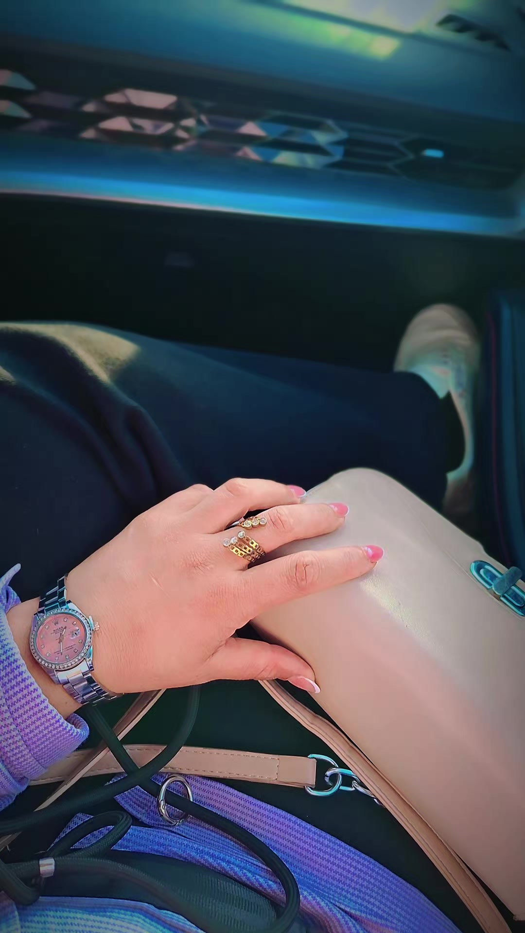 @Mouna Boussouibaa