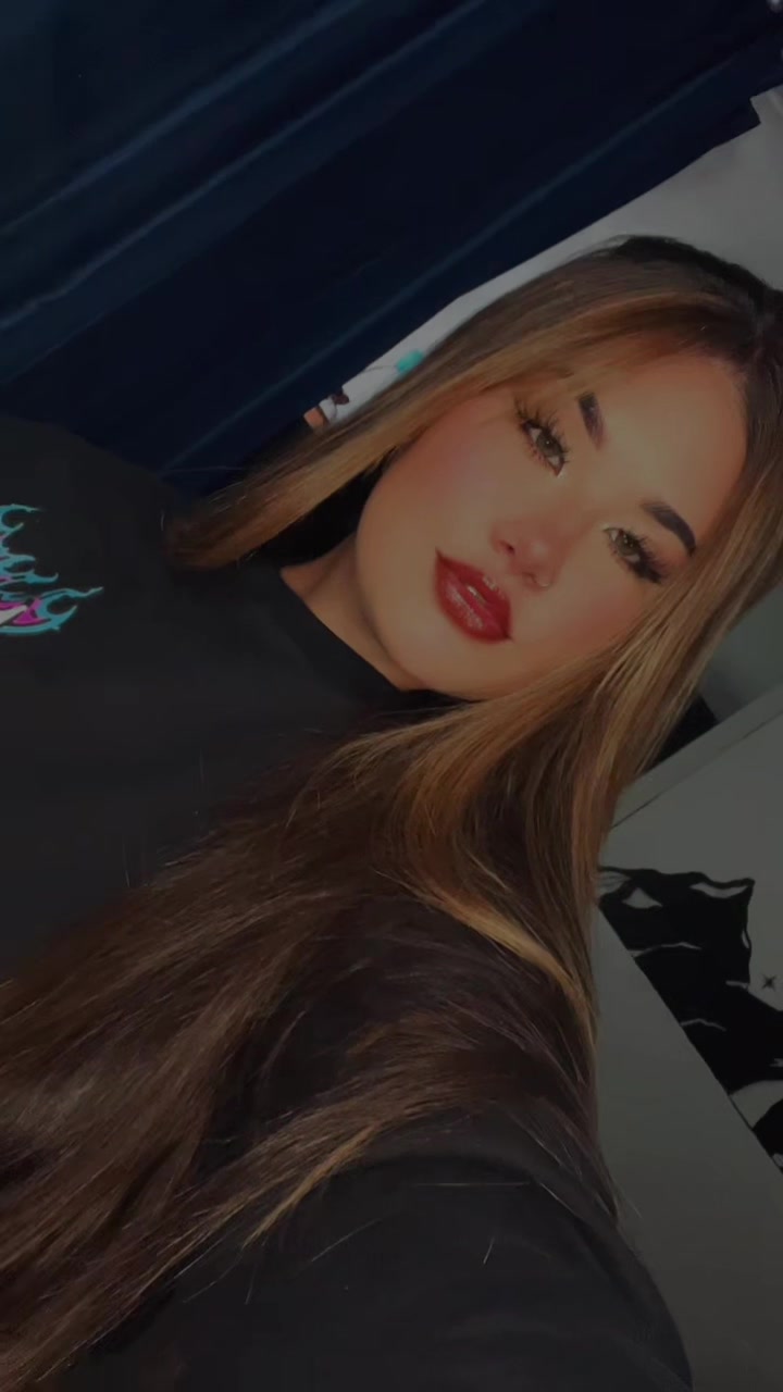 @Lorena flames🔥