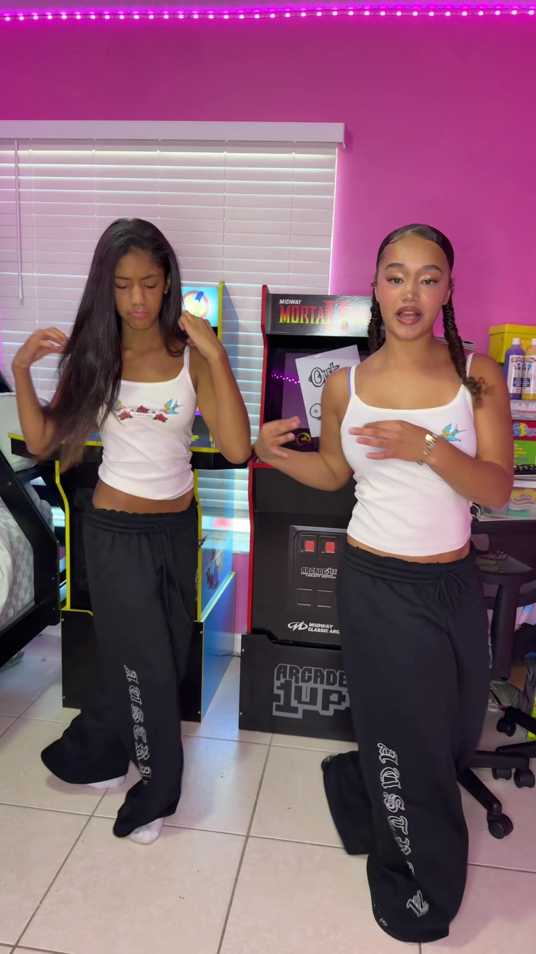 @DemDaddysGirls4