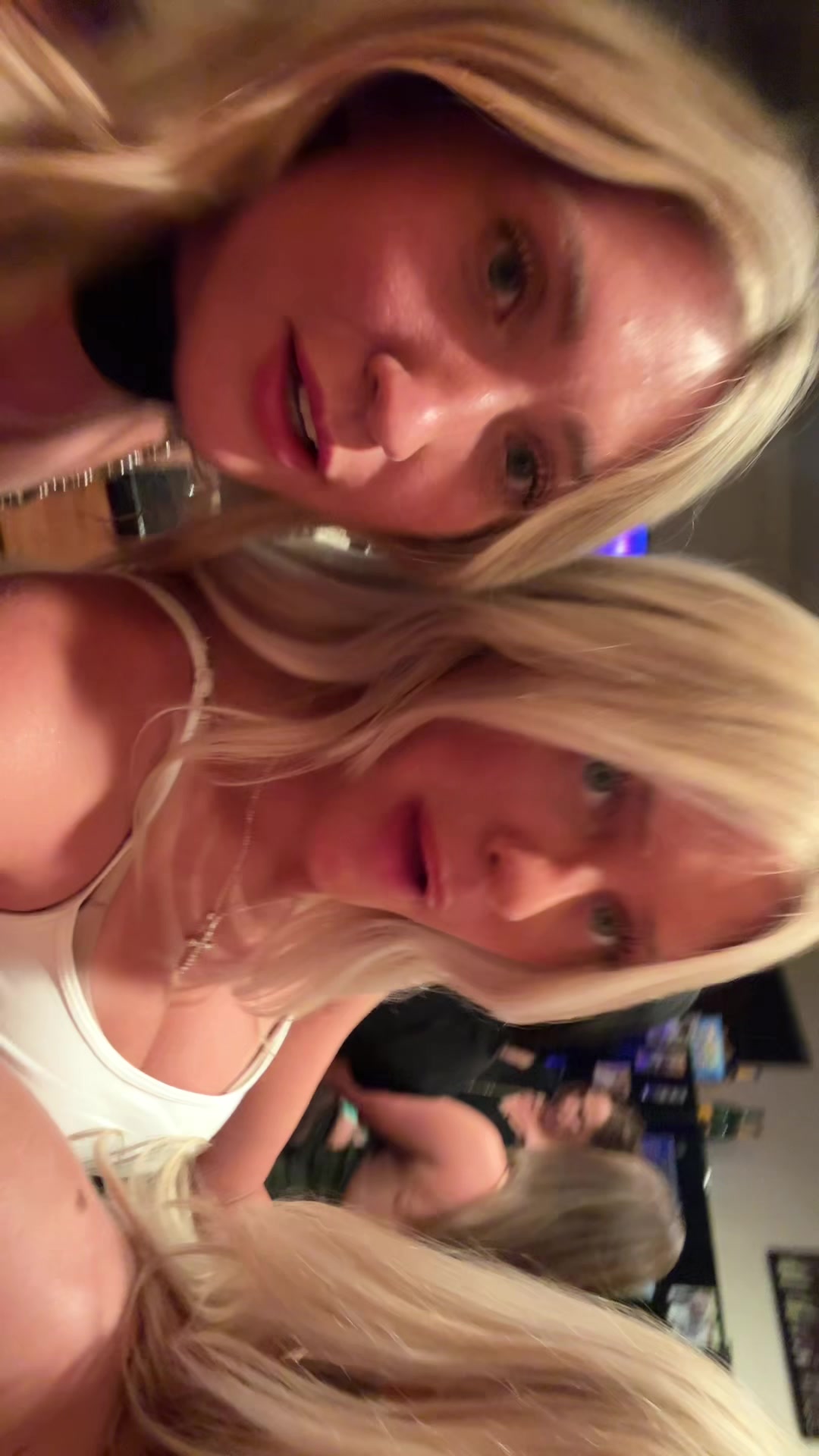 @juliaaa