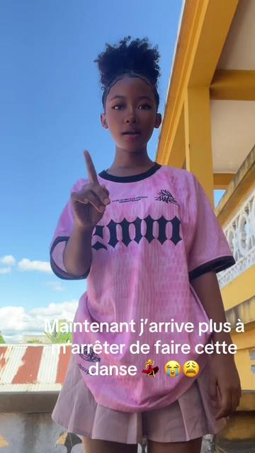 @๐๐จ๐ฎ๐ฏ๐ข๐ข๐๐ซถ๐ผ