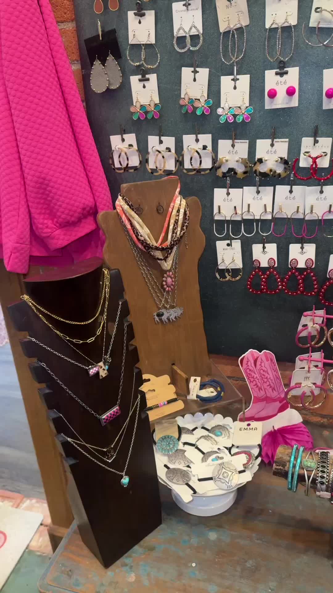 @wildhorseboutique