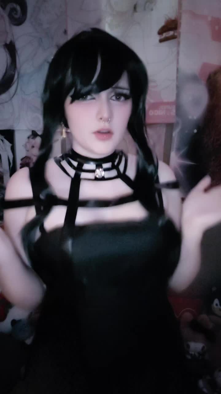 @ˏˋ&deg;&bull;*⁀➷ Evie