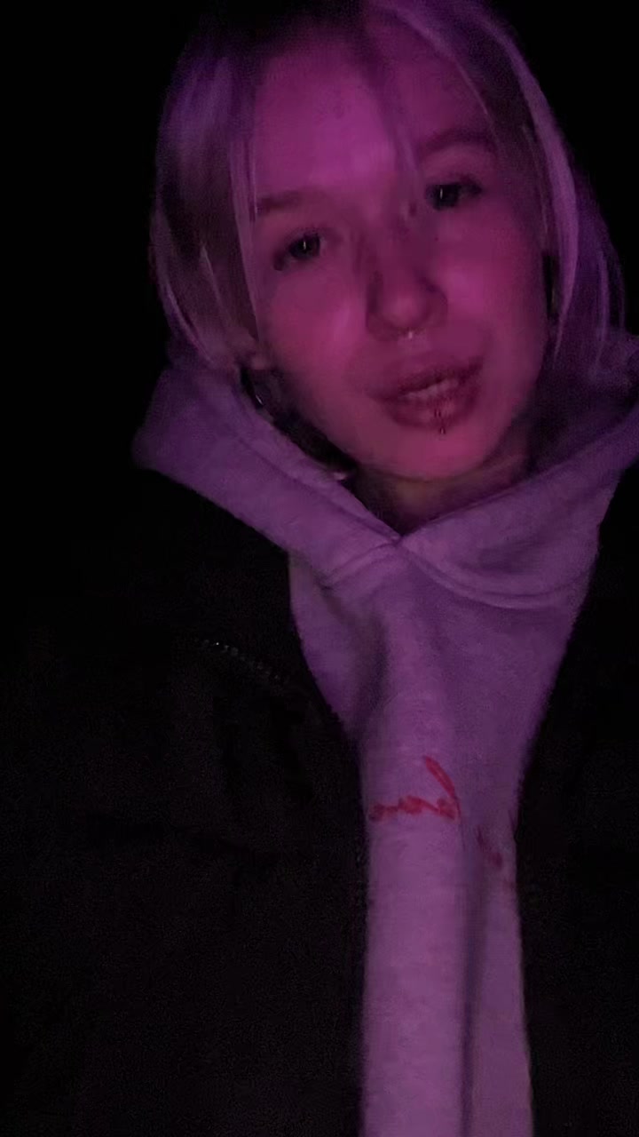@Кью
