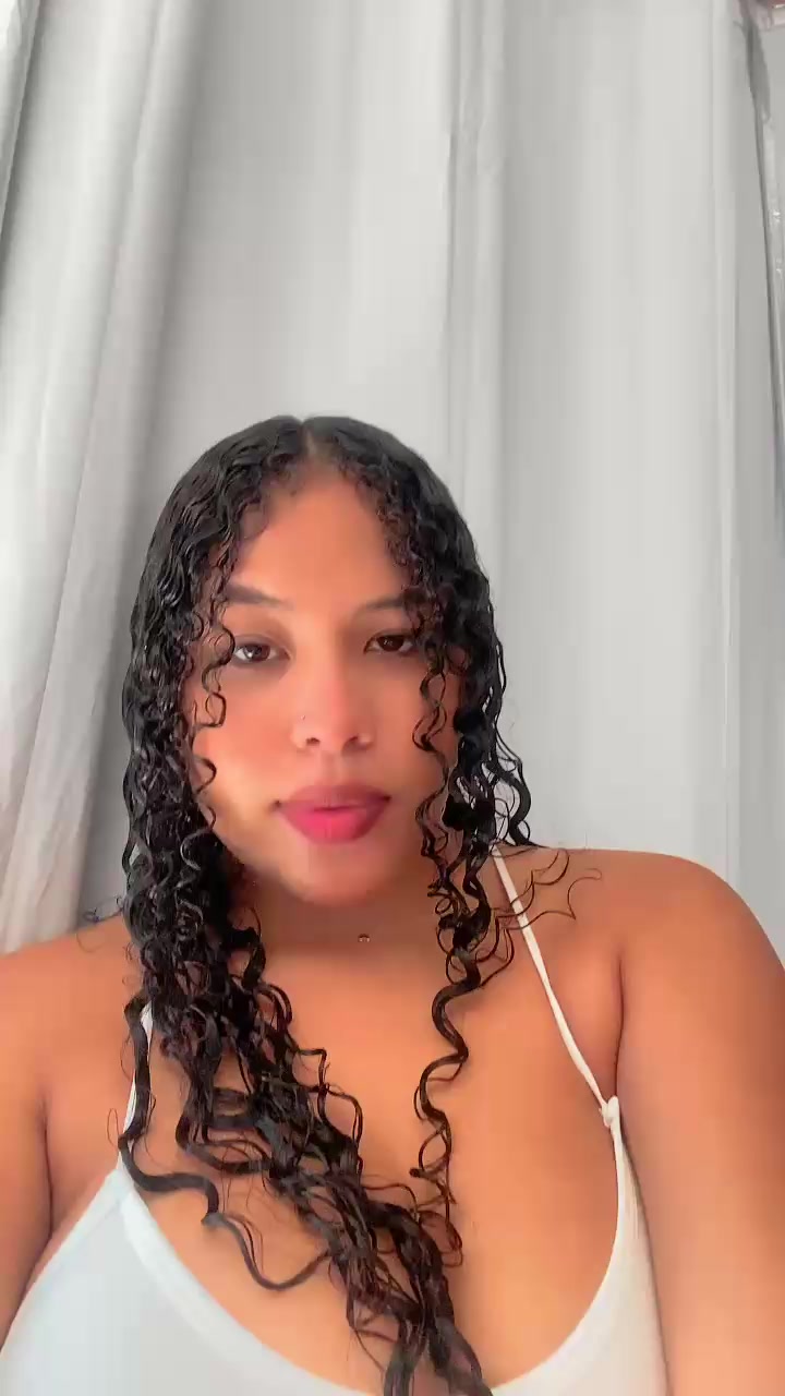 @Diana Almanza”