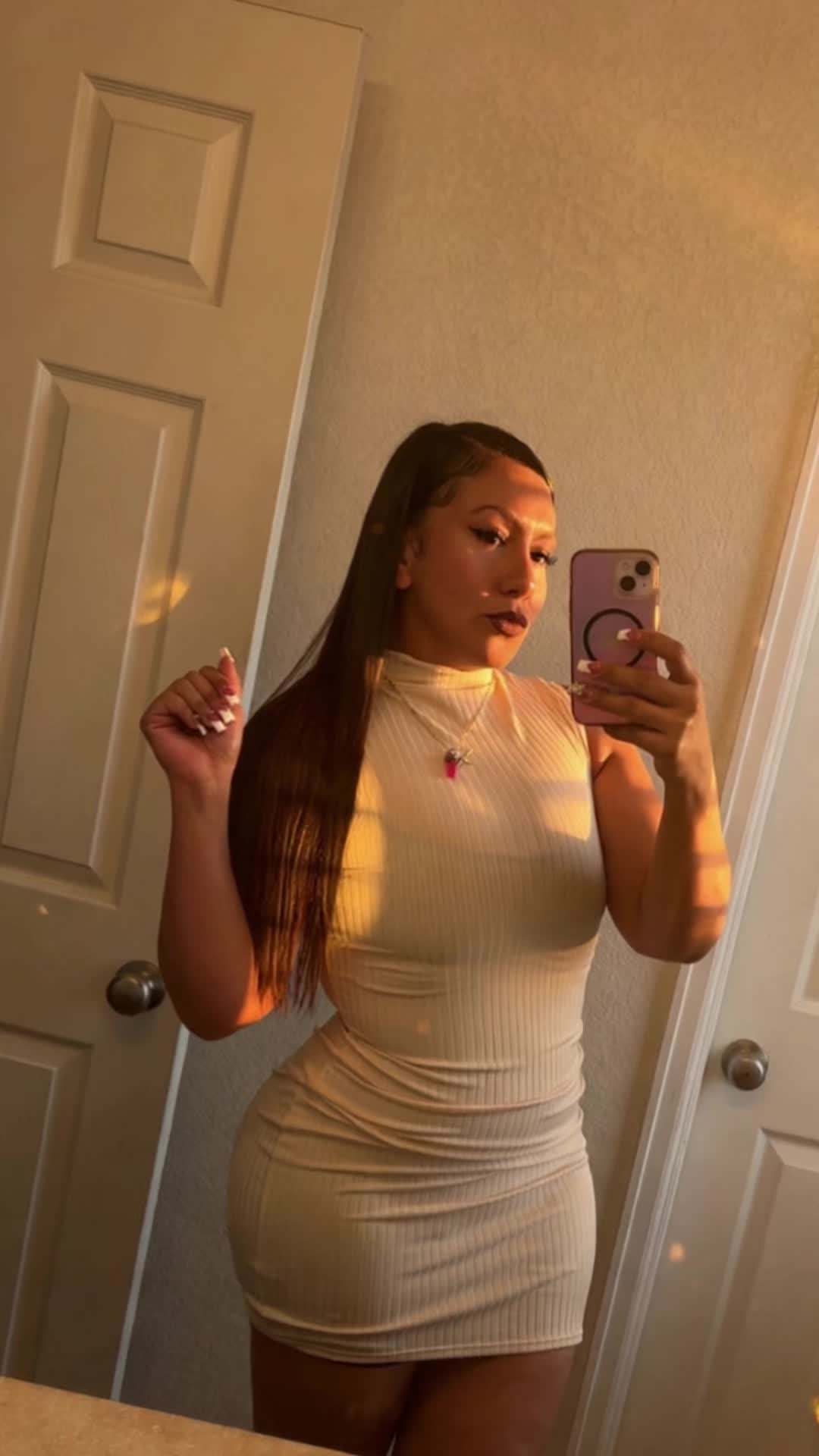 @Selena💕